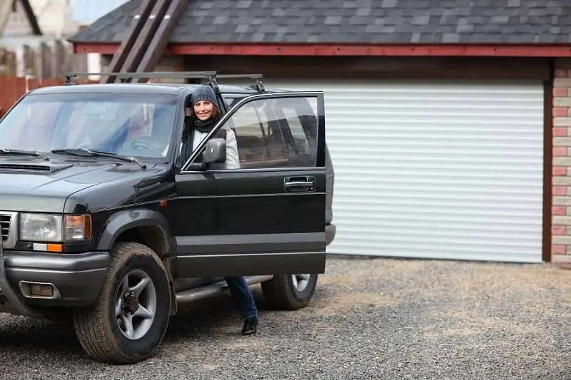 Рулонные ворота для гаража